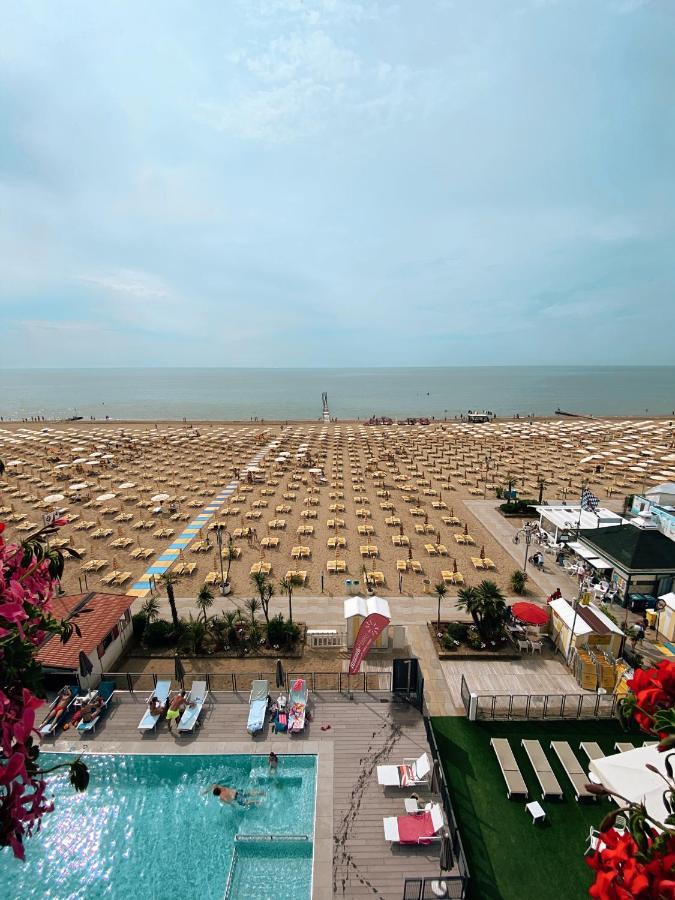 Adlon 4*